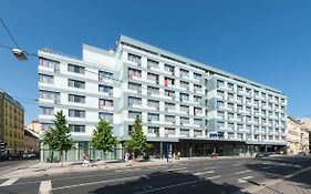 Park Inn Linz 4*